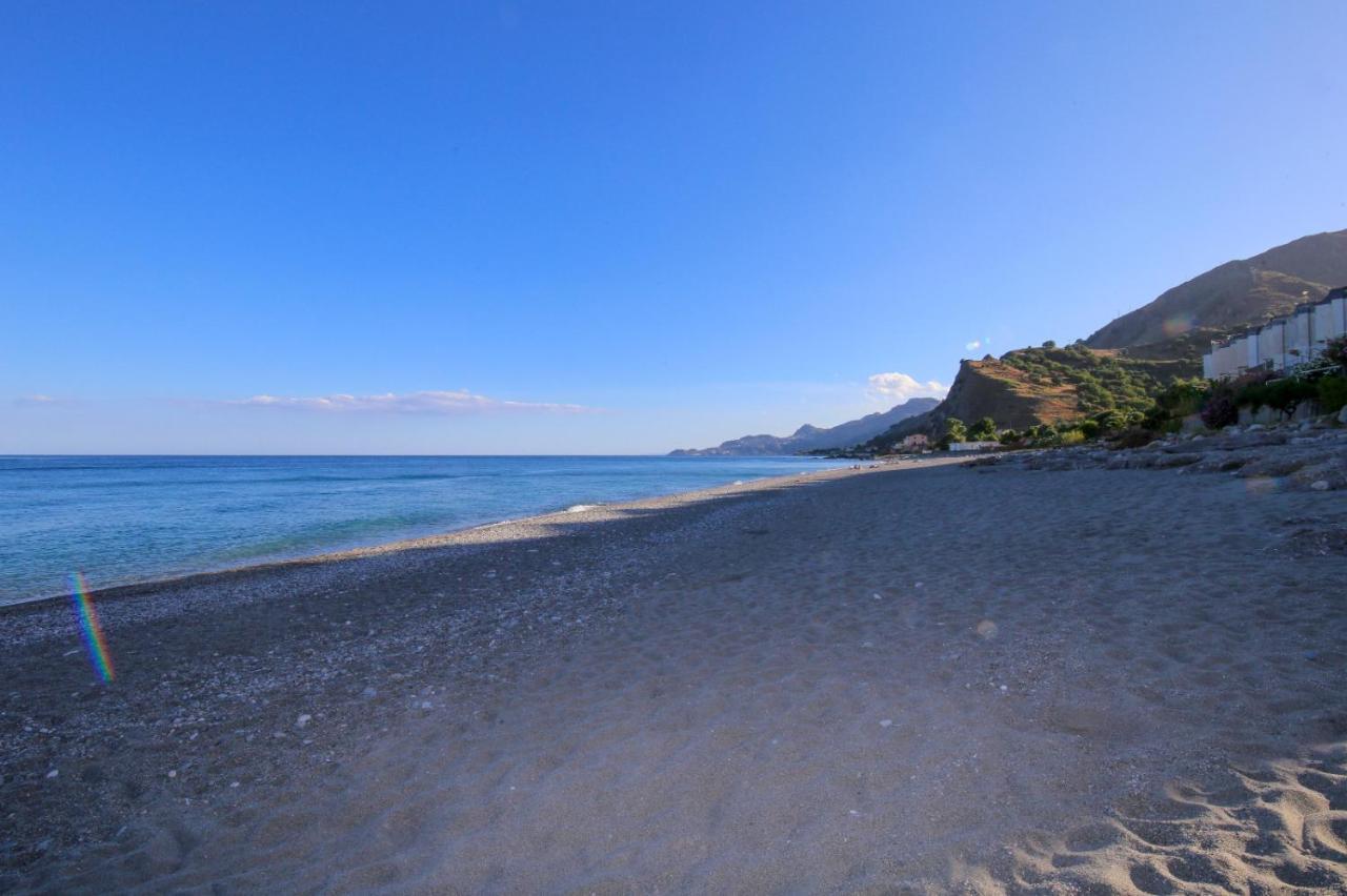 Taormina Seasuite Fondaco Parrino Santa Margherita-Sant'Alessio Siculo Exterior photo